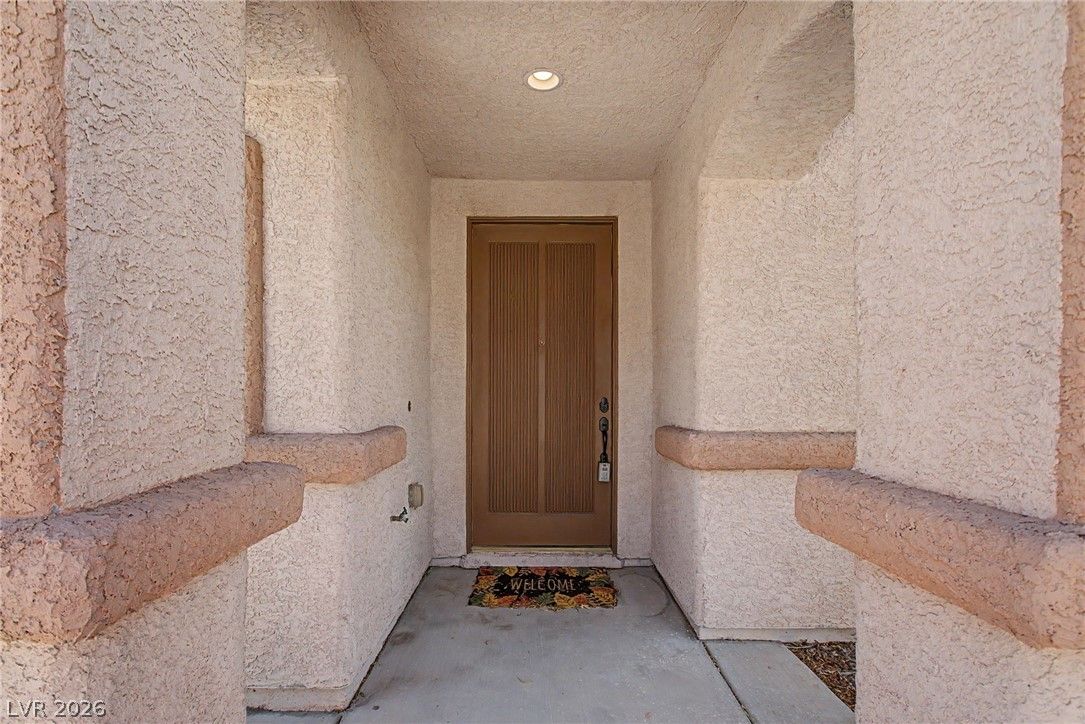 728 Blue Crystal Creek Road — photo 3