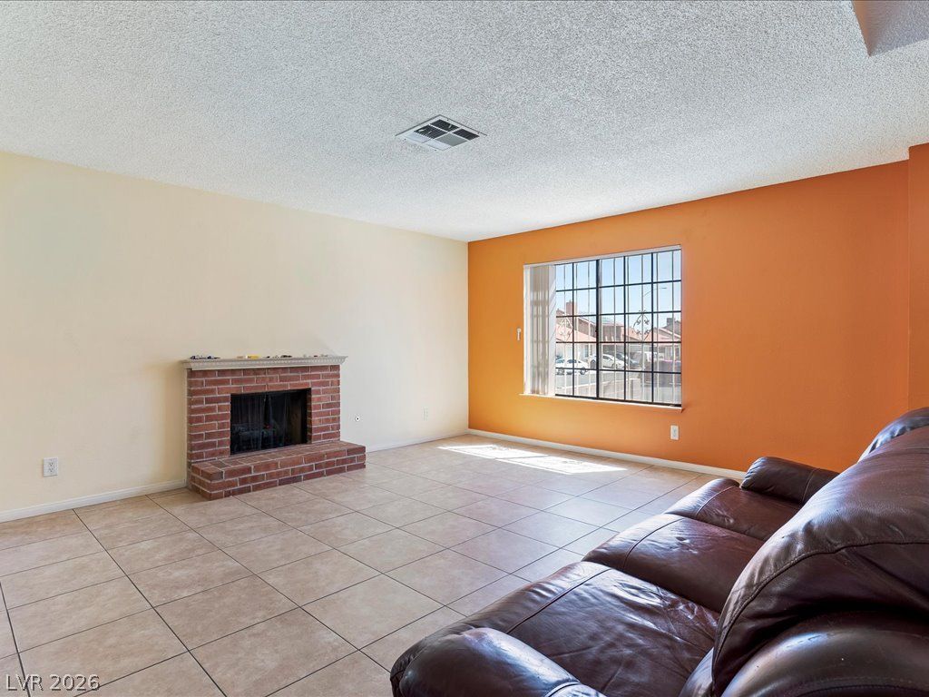 708 Kelso Way — photo 2