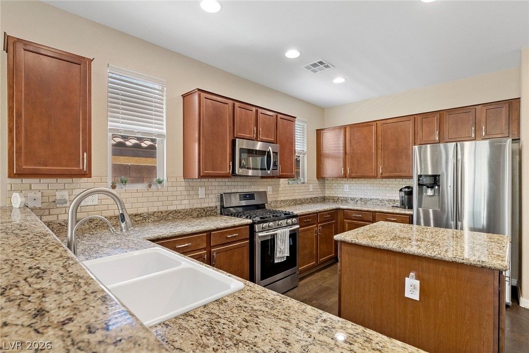 10420 Bays Mountain Avenue — photo 3