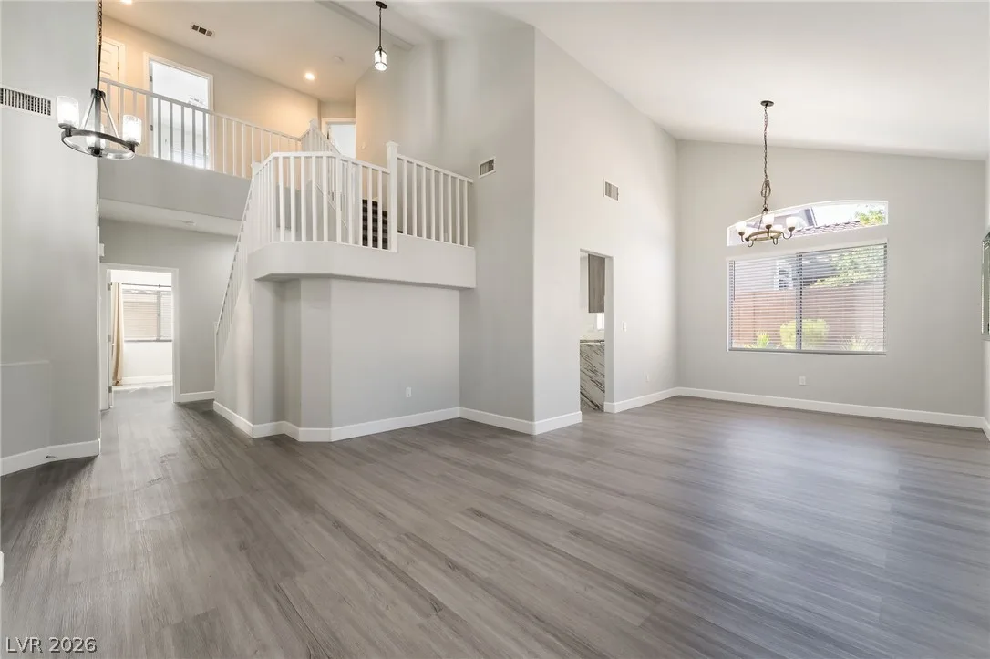 1583 Comfort Hills Street — photo 4