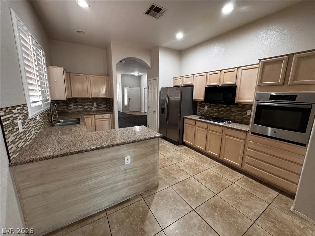 8324 Sedona Sunset Drive — photo 3