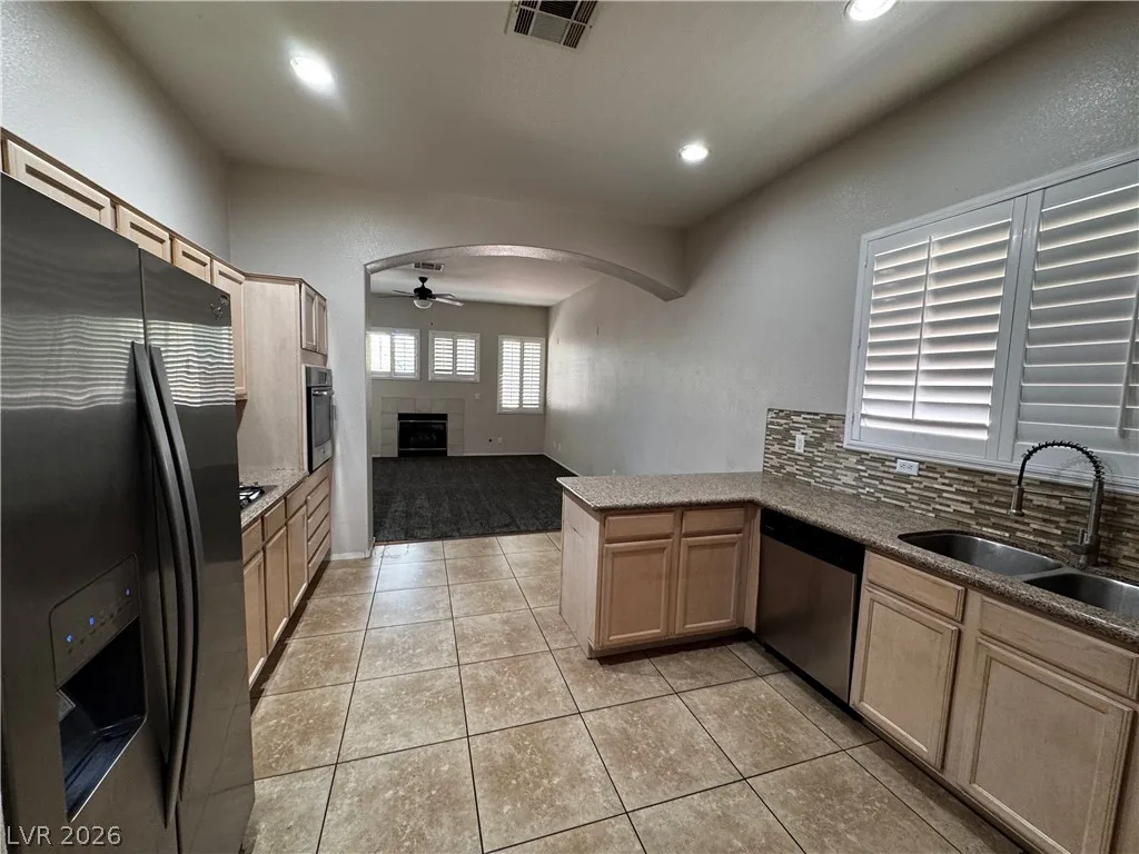 8324 Sedona Sunset Drive — photo 4