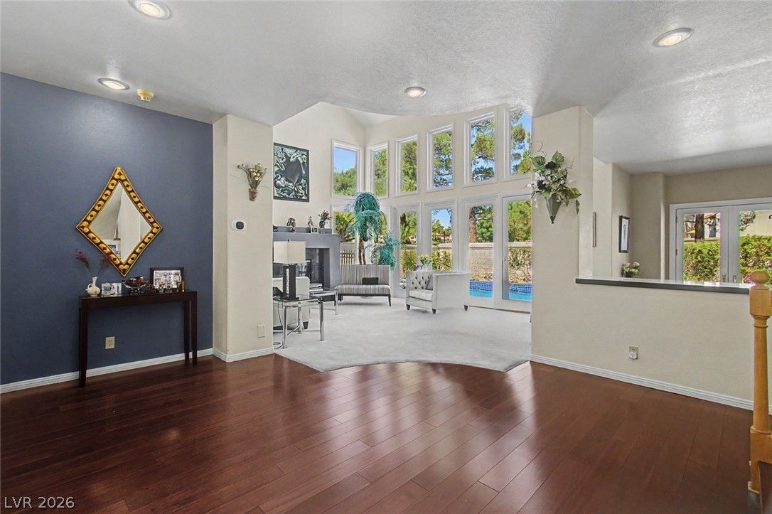 8131 Castle Pines Avenue — photo 4