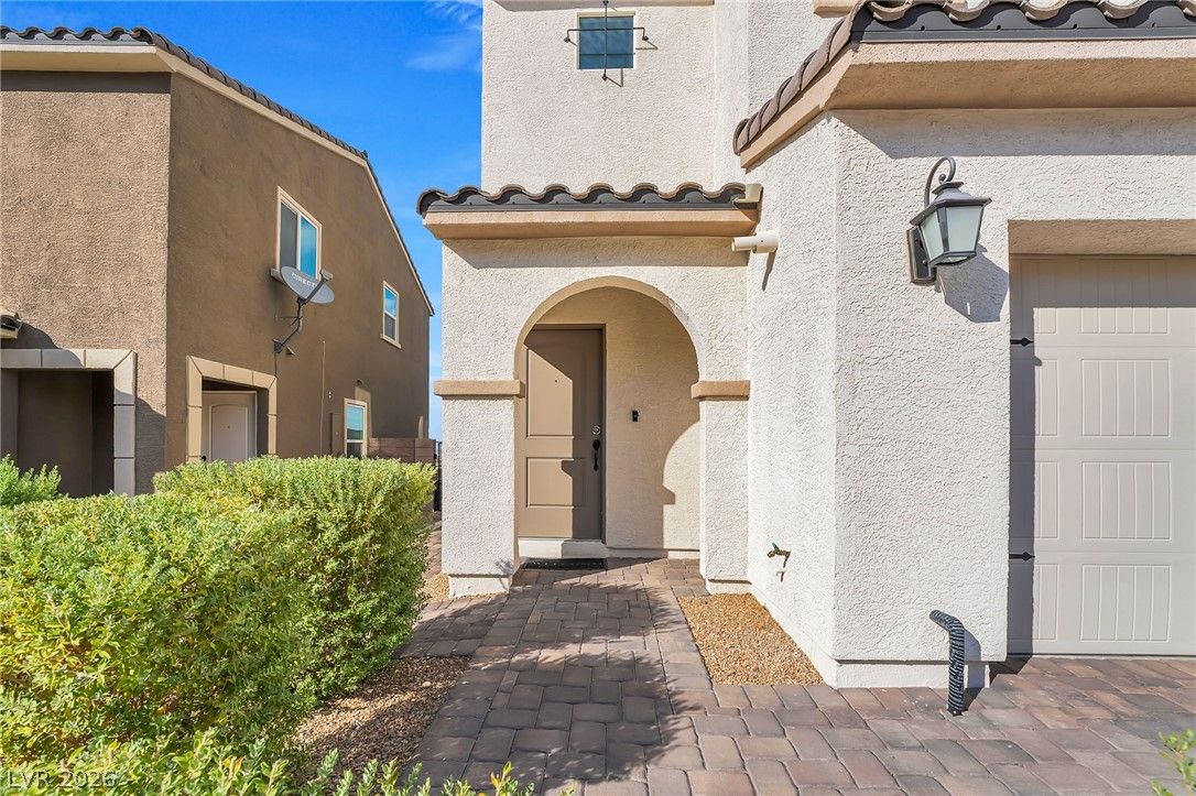 298 QUAIL FINCH Drive — photo 4 of 31