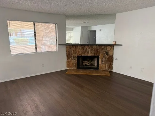 829 Rock Springs Drive 102 — photo 4
