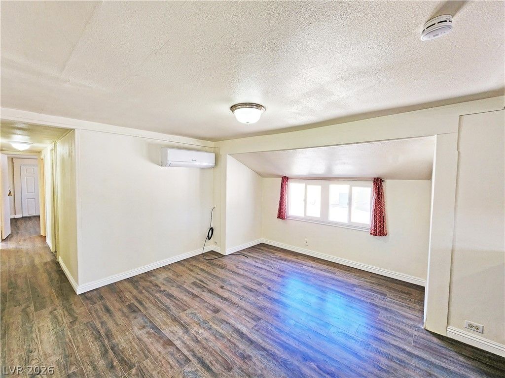 1080 West Windsong Lane B — photo 5