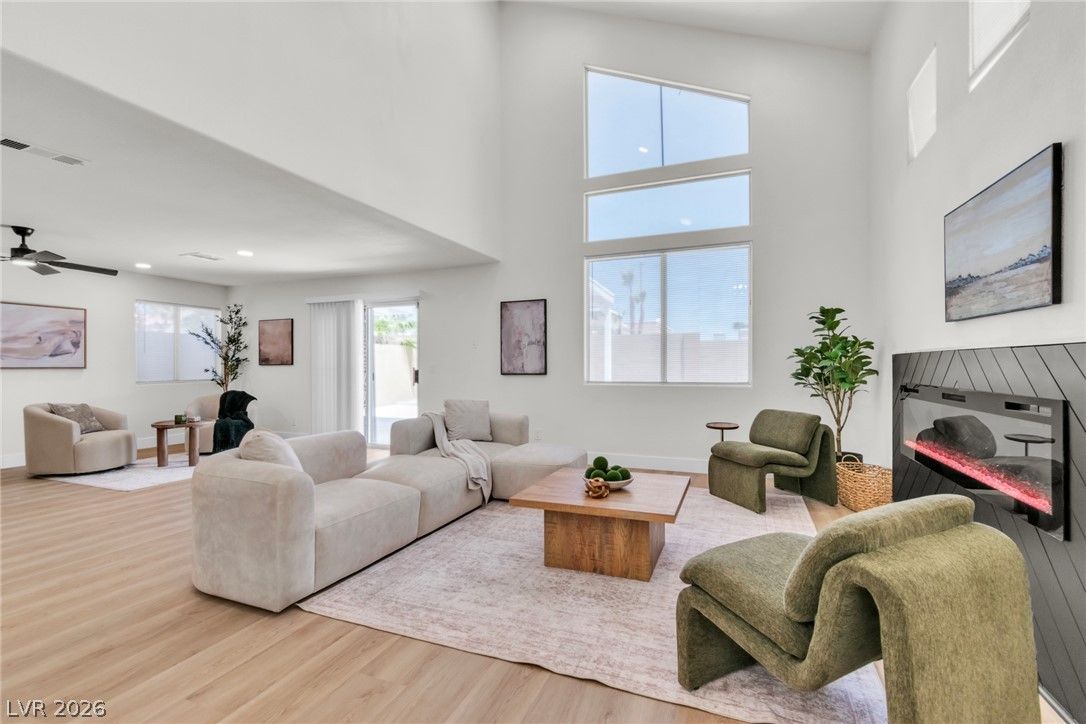 8628 Panuco Way — photo 4 of 31