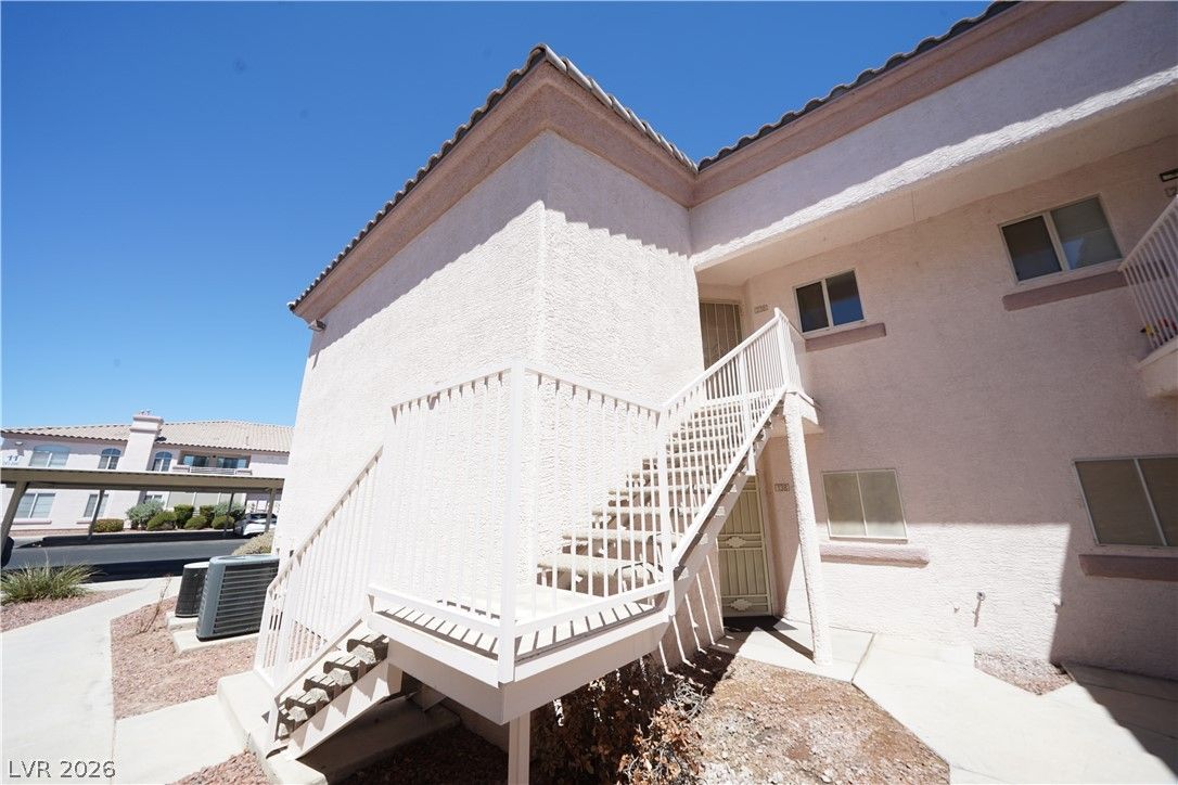 4555 East Sahara Avenue 238 — photo 2