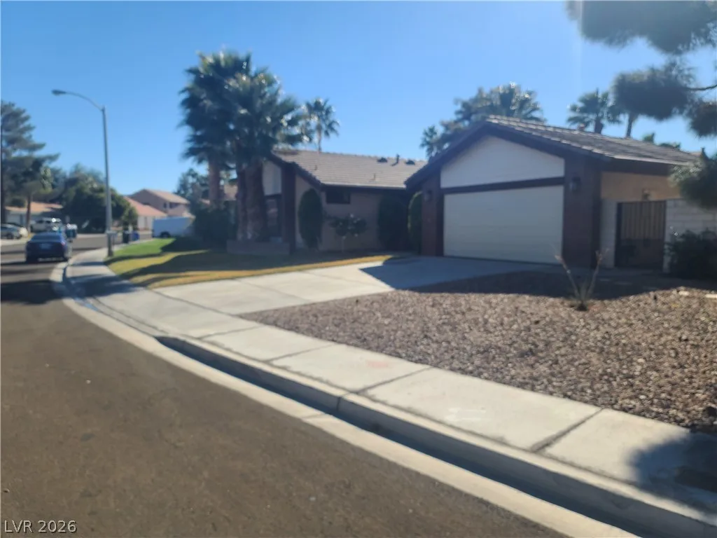 1817 Quarley Place — photo 2
