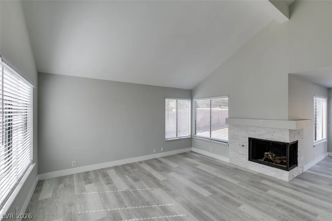 91 Trevor Drive — photo 3