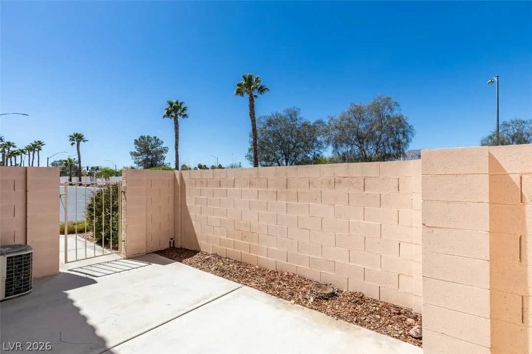 8476 Indigo Sky Avenue — photo 5