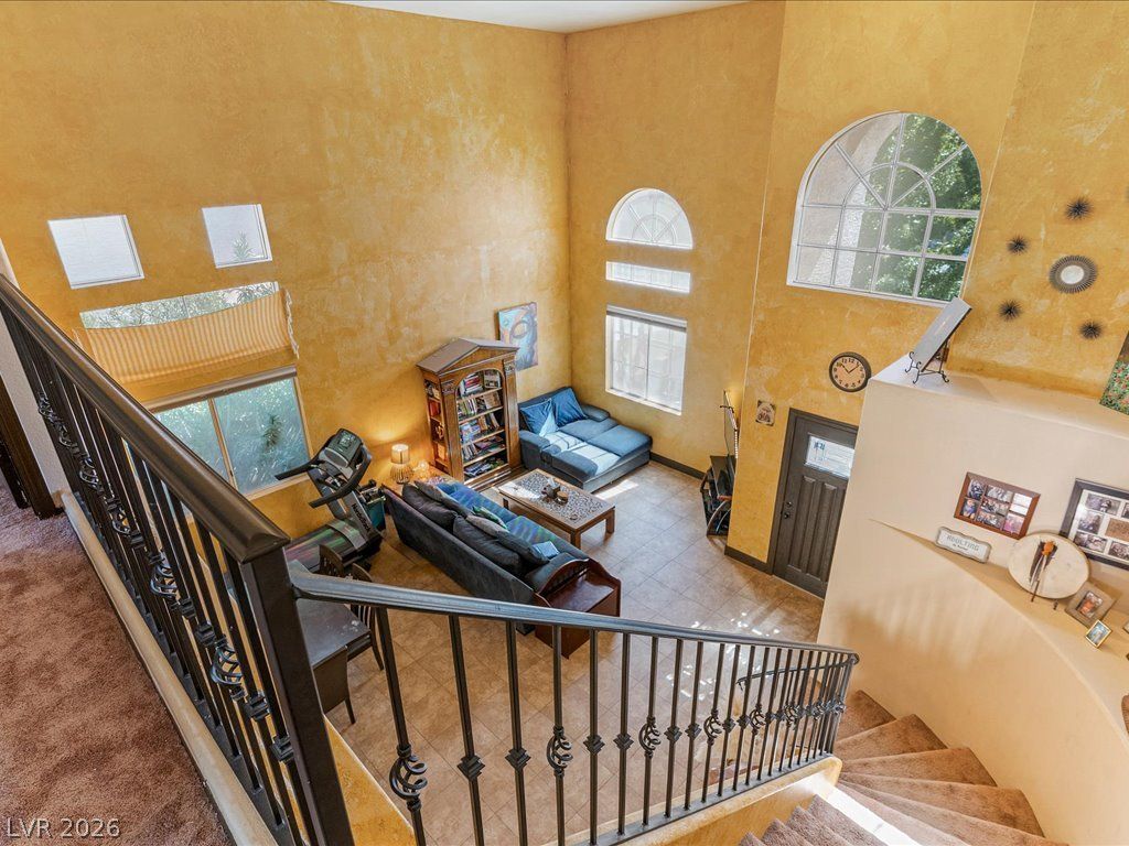 323 Wind River Drive — photo 3