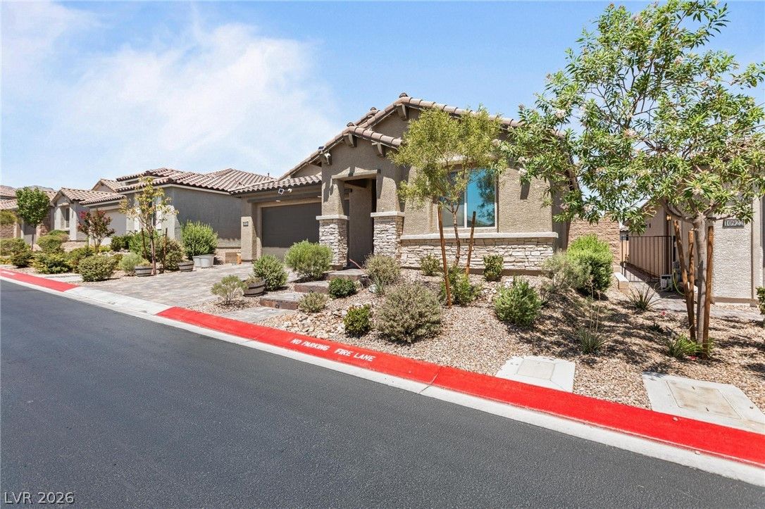 10934 Delparke Valley Avenue — photo 3