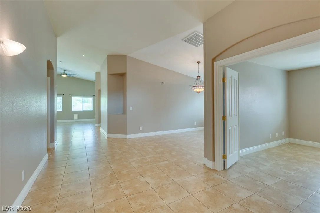 82 Rattlesnake Grass Court — photo 2