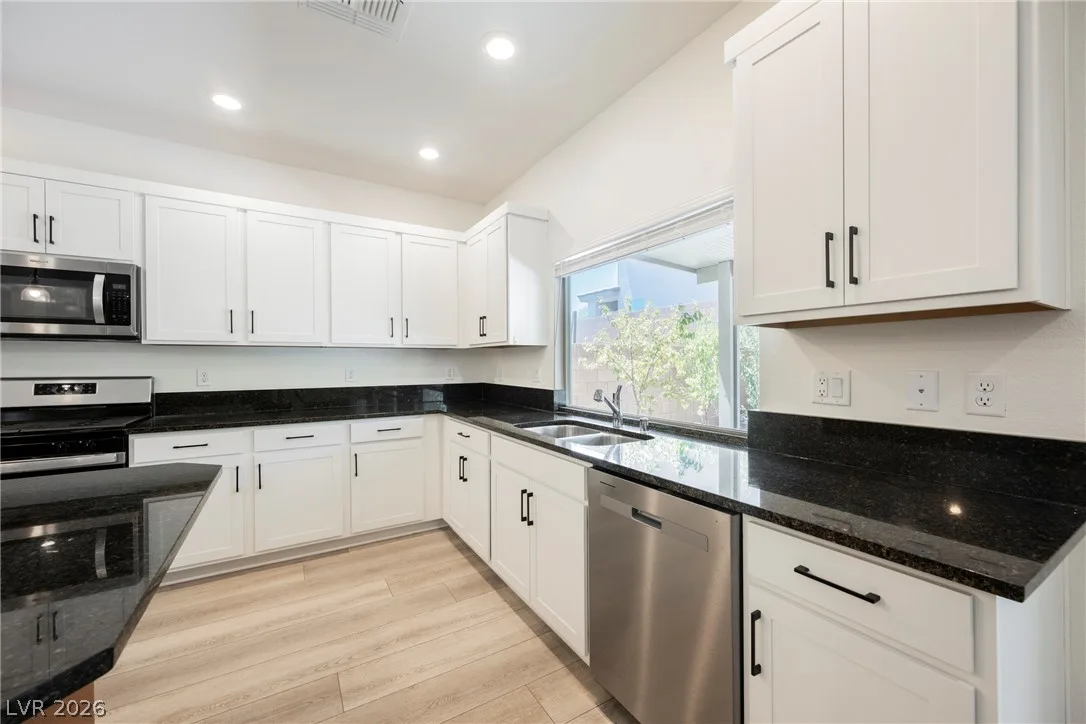 8683 Black Cordon Road — photo 4