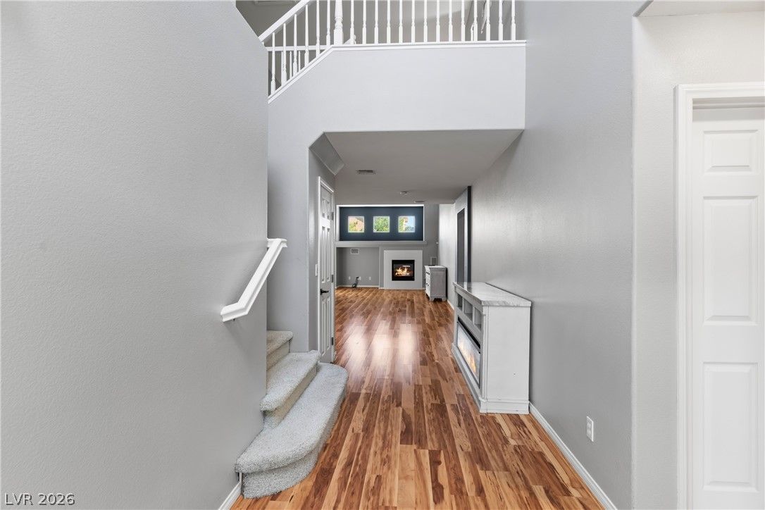 5590 Nimes Avenue — photo 3 of 38
