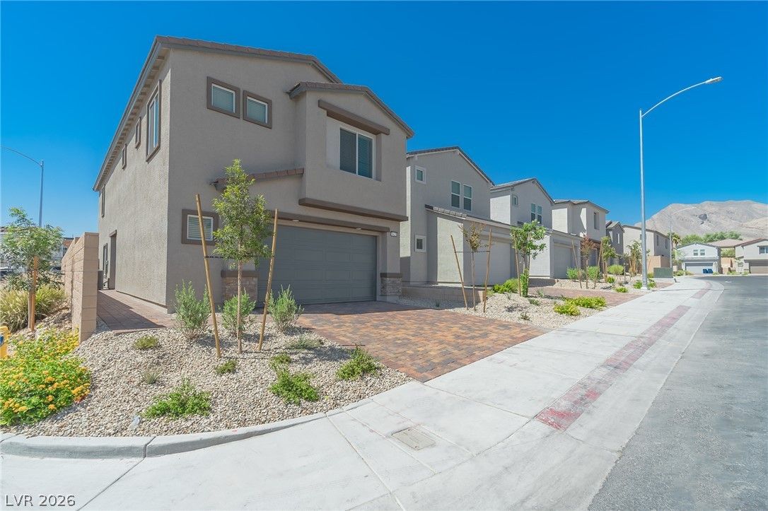 9927 Kimura Hills Avenue — photo 3