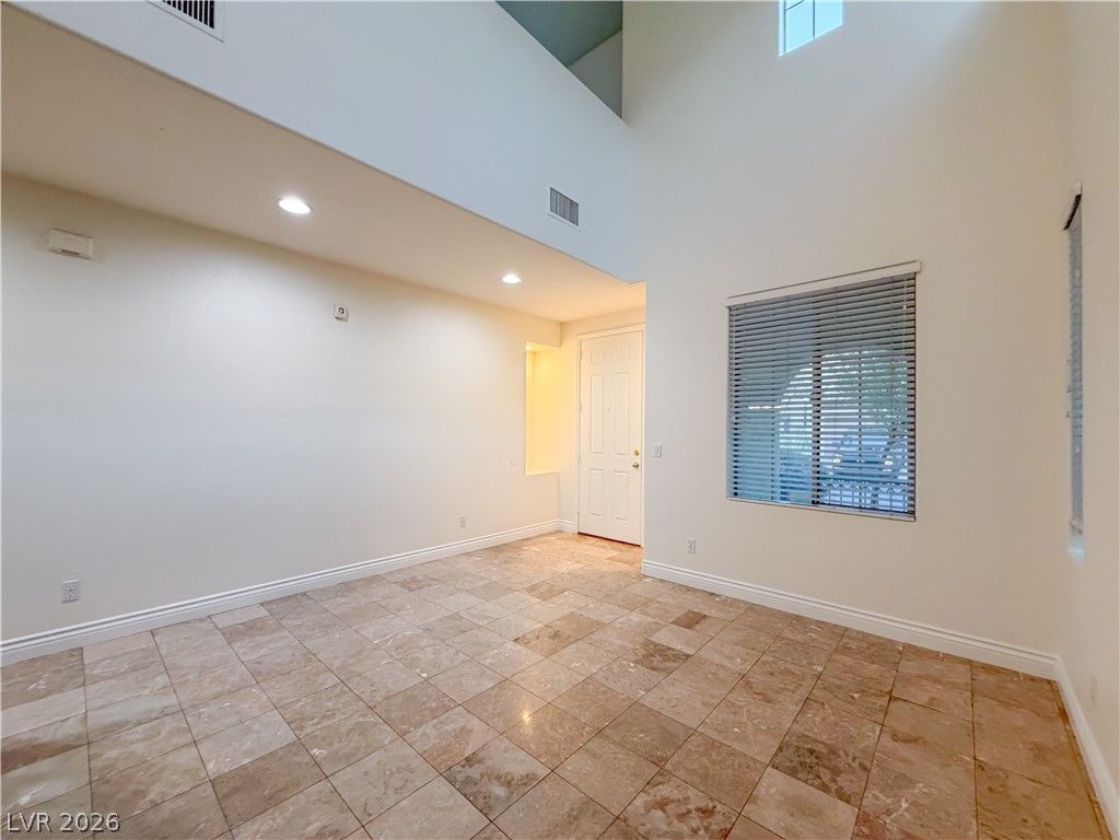 11832 Luna Del Mar Lane — photo 2 of 18