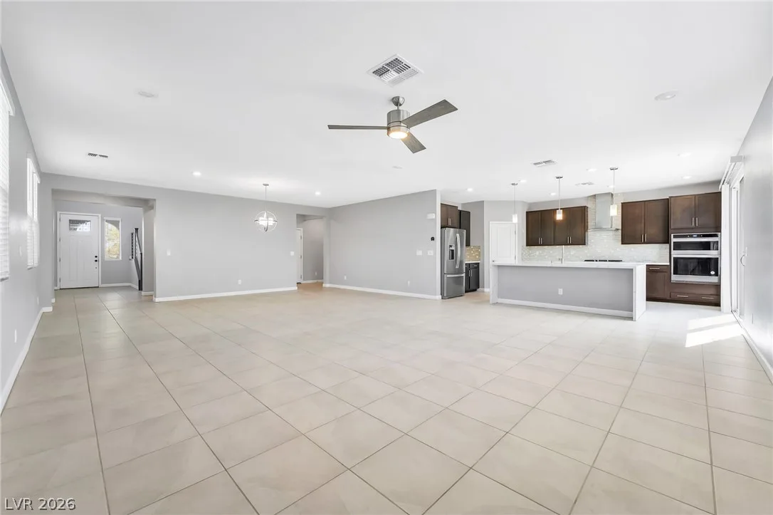 7521 West Mistral Avenue — photo 5