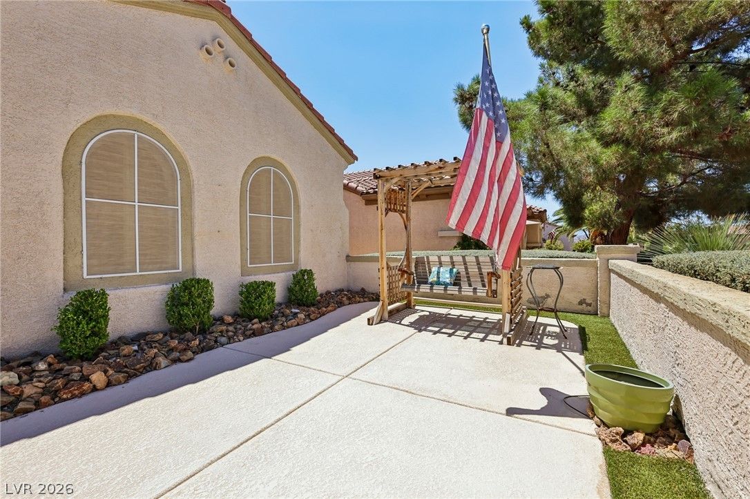 2559 Deora Way — photo 3