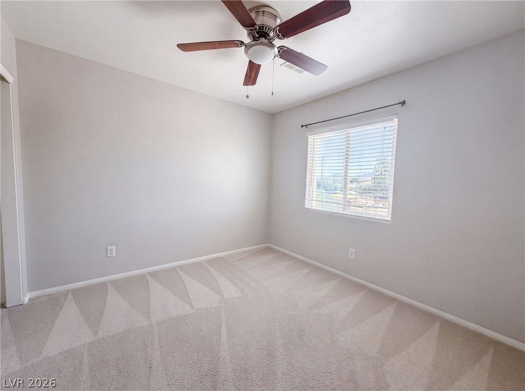 4560 Sunflower Avenue — photo 4