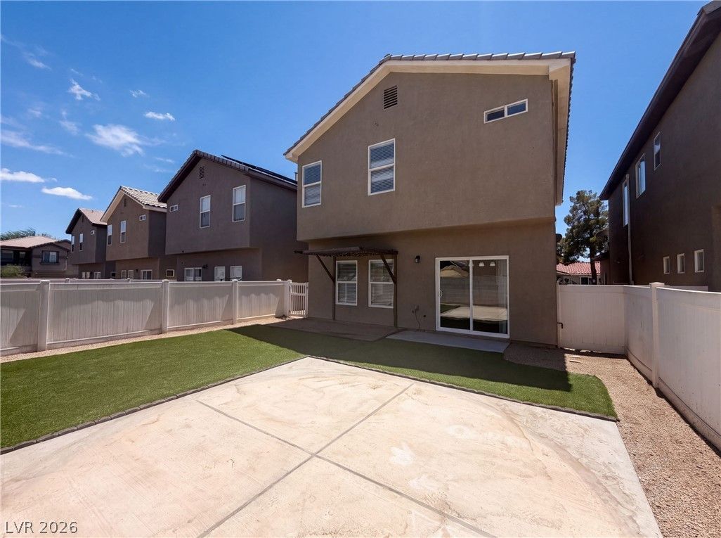 4560 Sunflower Avenue — photo 5