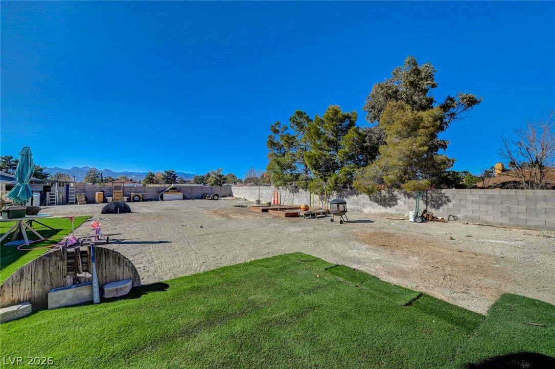 4424 Shady Hollow Avenue — photo 3