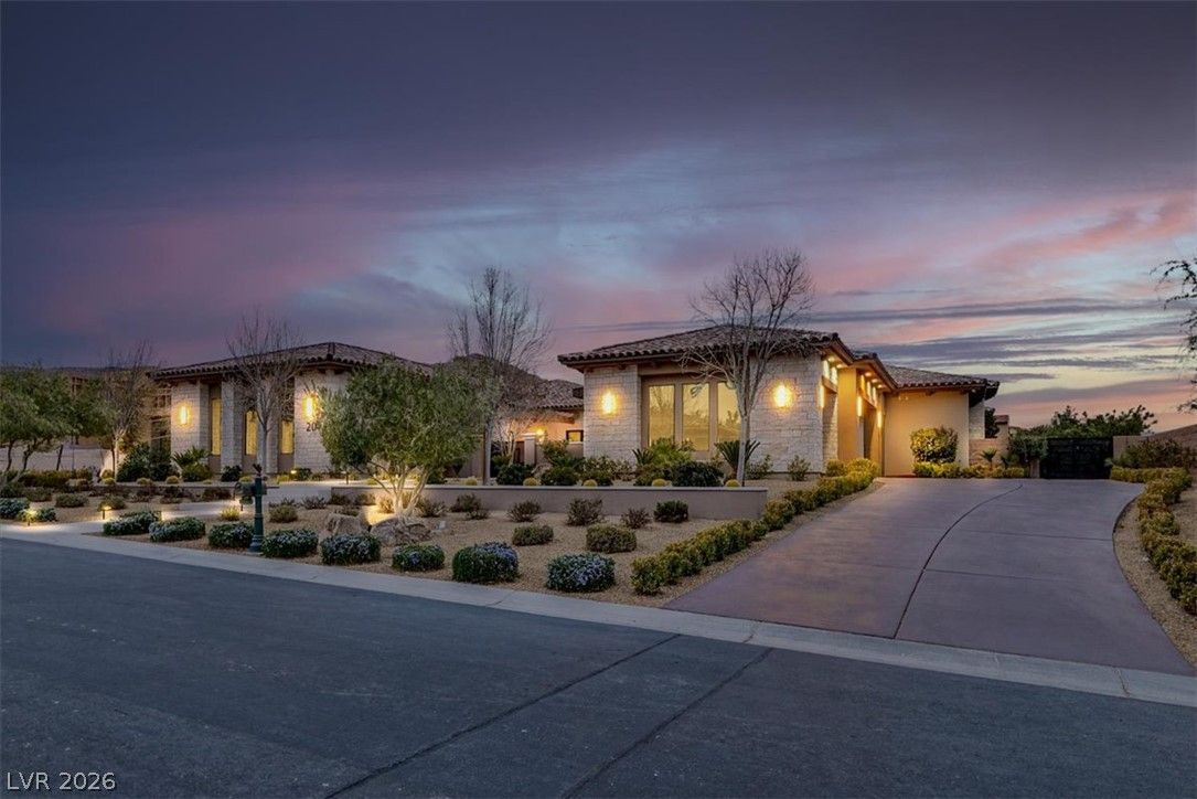 20 Pebble Hills Court — photo 2