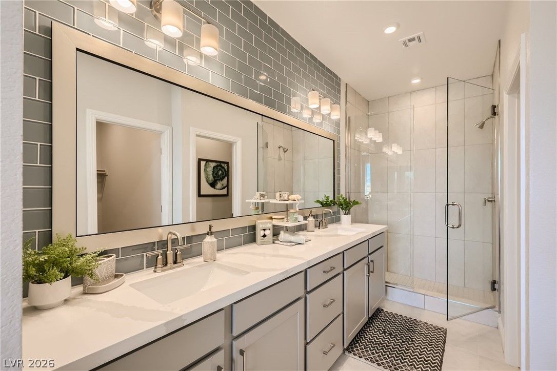 246 Freeport View Place — photo 4 of 13