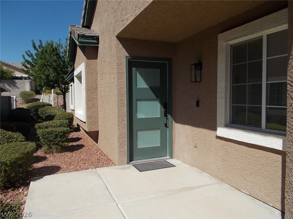 519 Crimson View Place — photo 2 of 30