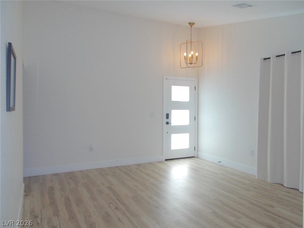519 Crimson View Place — photo 5 of 30