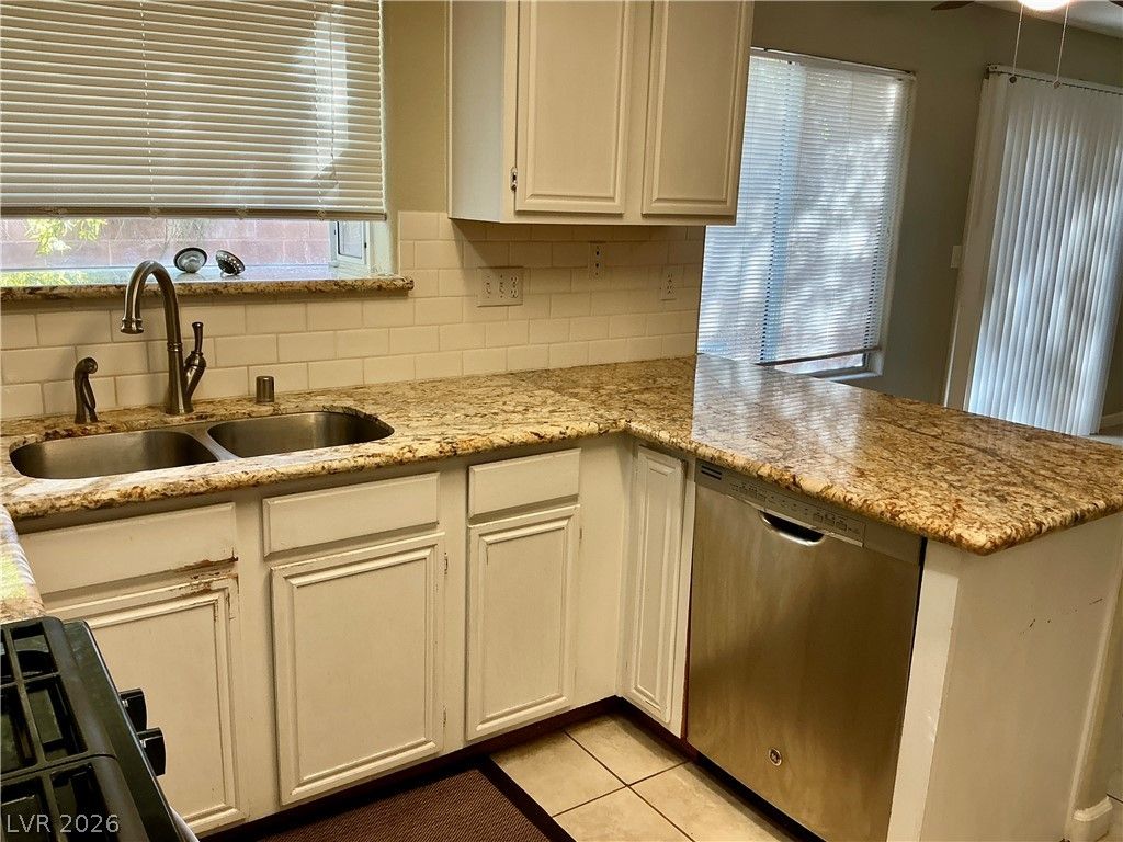8737 Wintry Garden Avenue — photo 3 of 20