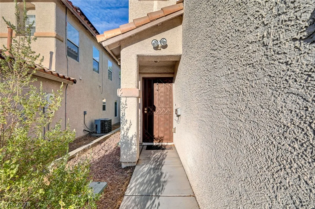 3966 Shimmering Plains Street — photo 5