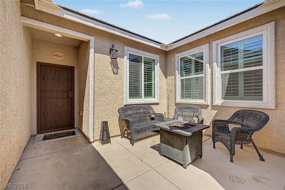 8221 Redbud Vine Street — photo 3 of 38