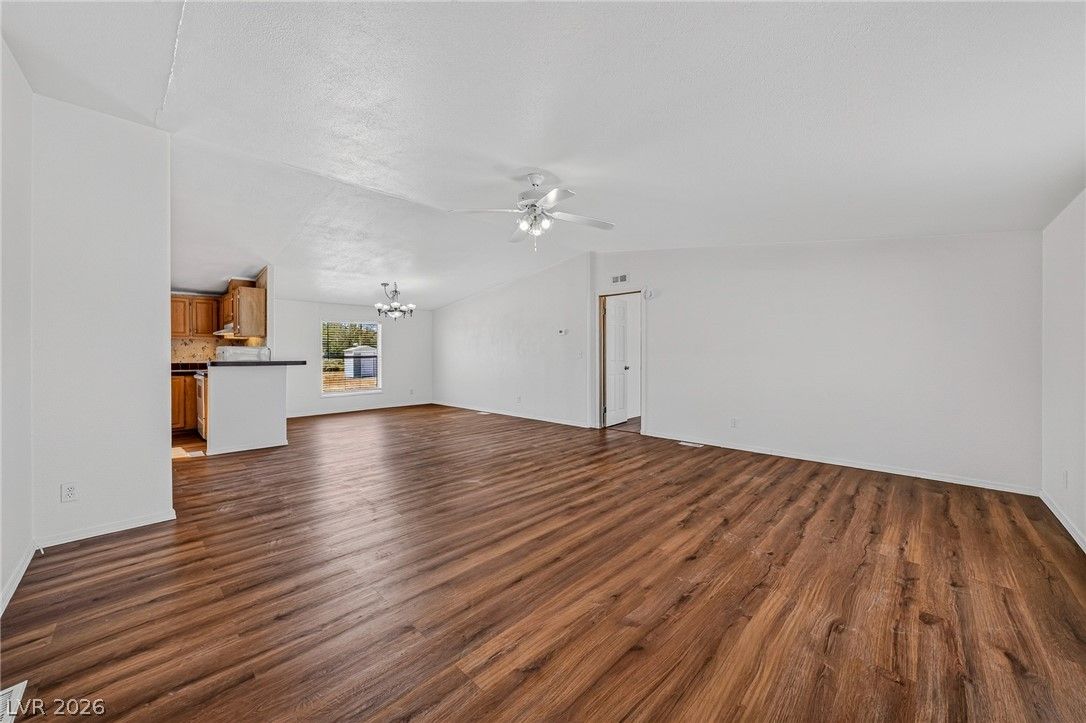 5220 Jerry Avenue — photo 5