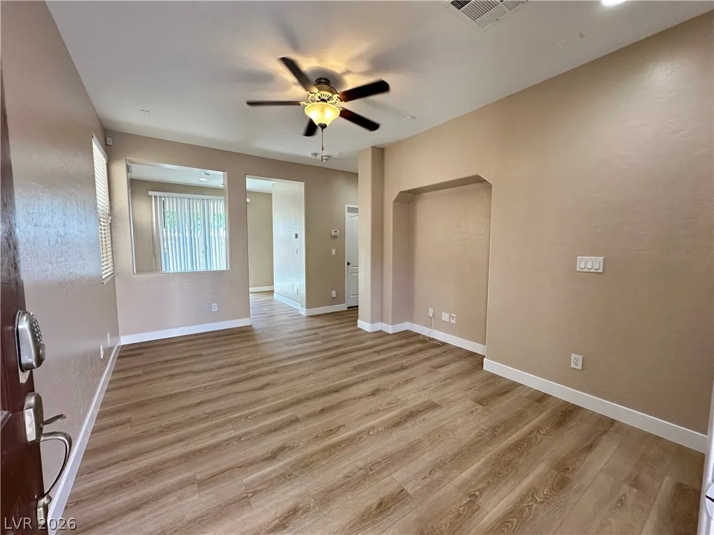 8146 Lake Chippewa Street — photo 3