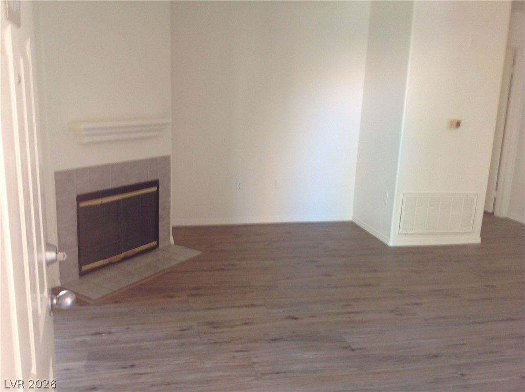 3318 North Decatur Boulevard 1054 — photo 2