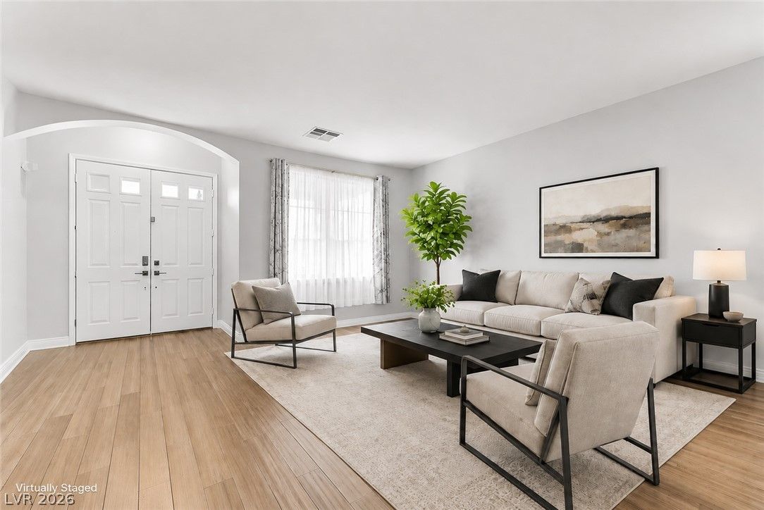 394 Glocker Court — photo 4