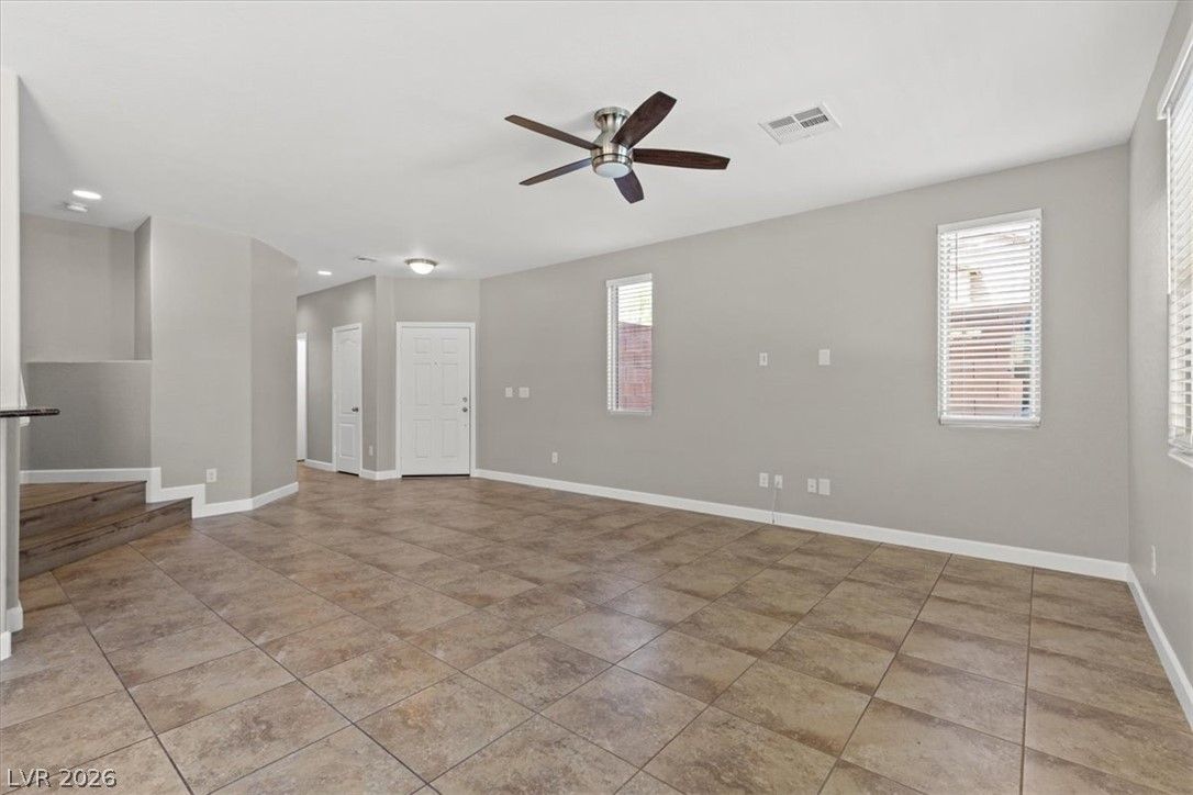 6472 Hamel Avenue — photo 3