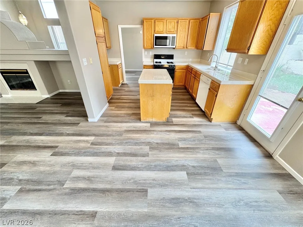 2241 Juniper Berry Drive — photo 5
