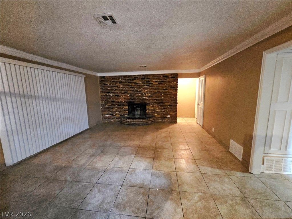3112 Avalon Avenue — photo 3 of 9