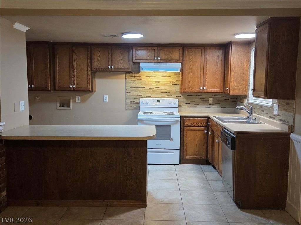 3112 Avalon Avenue — photo 5 of 9