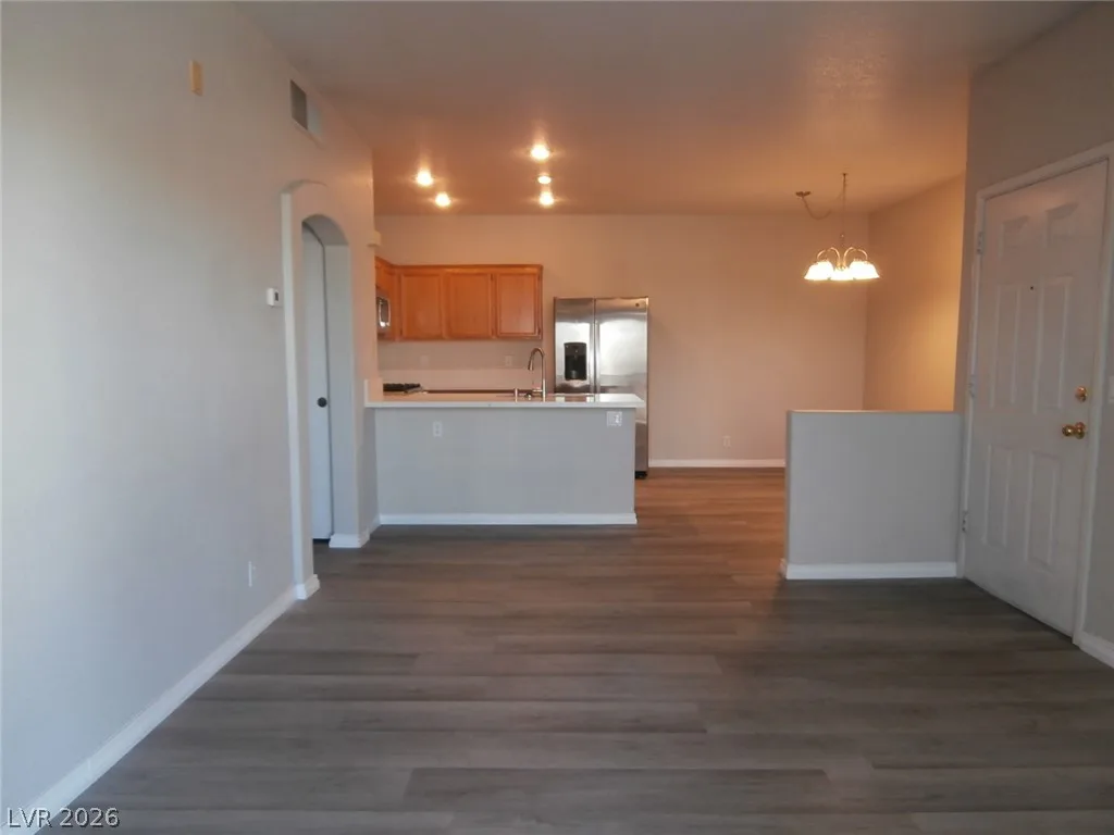 2201 Ramsgate Drive 523 — photo 3 of 13