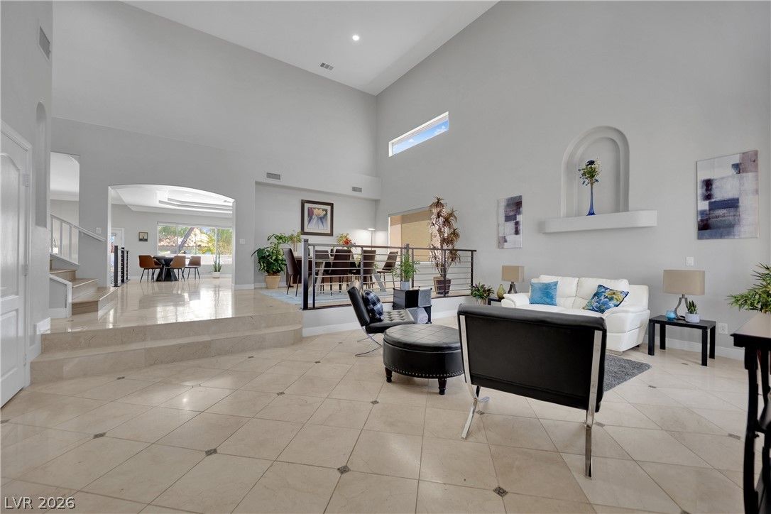 5440 Regal Peak Drive — photo 4
