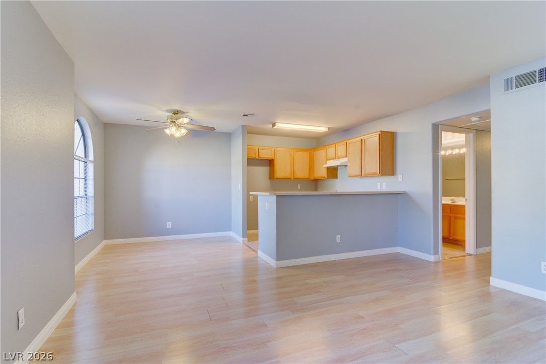 2974 Juniper Hills Boulevard 101 — photo 3