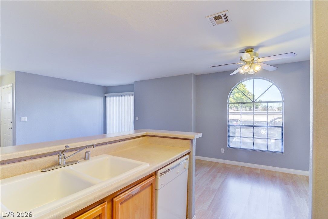 2974 Juniper Hills Boulevard 101 — photo 5
