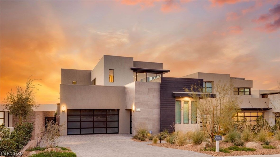 571 Overlook Rim Drive — photo 5
