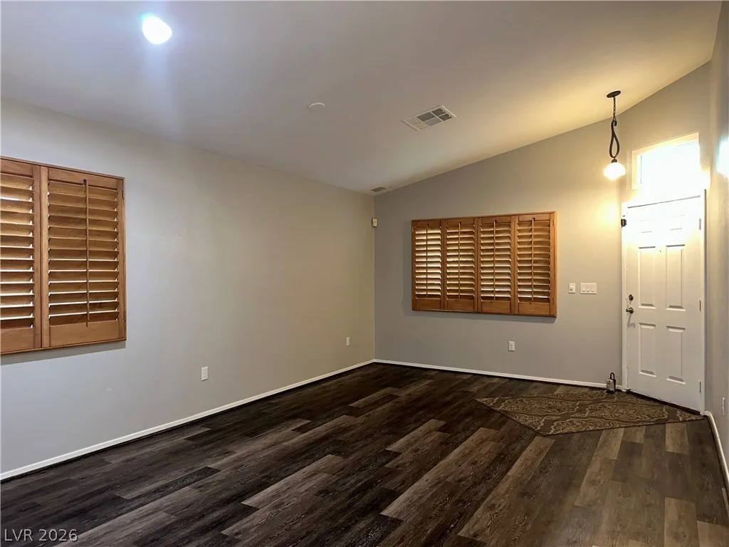 27 Garrett Court — photo 4