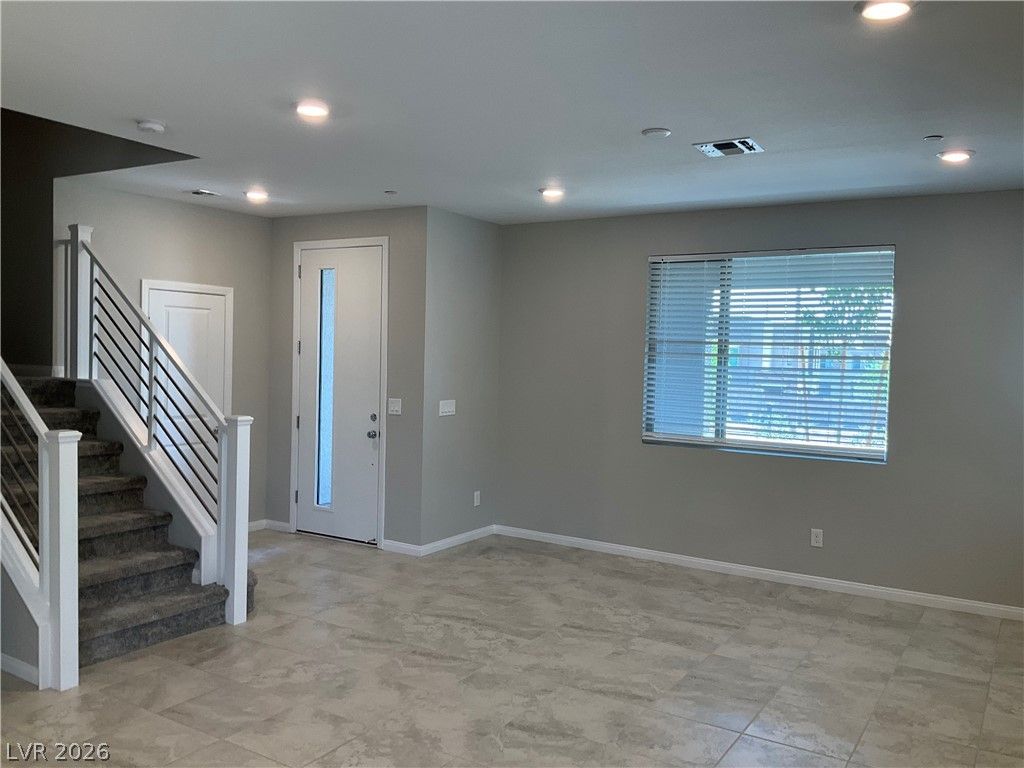 510 Mahogany Ridge Street — photo 3 of 8