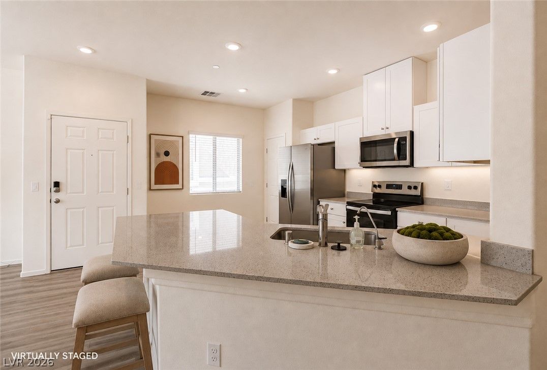 7915 Aurora Sky Street 2 — photo 4 of 23